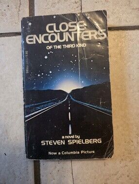 Vintage book Close Encounters Of The Third Kind By Steven Spielberg 1977 Dell